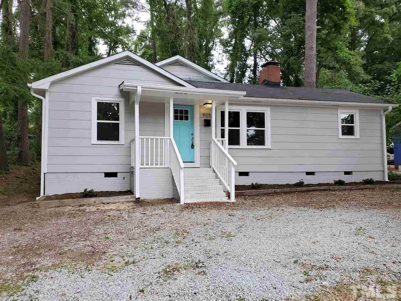 905 Club Boulevard - Photo 1