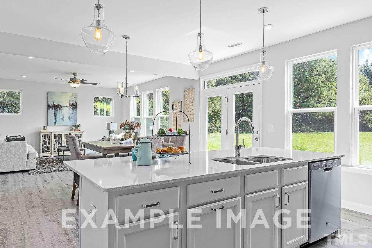 605 Marion Hills Way - Photo 1
