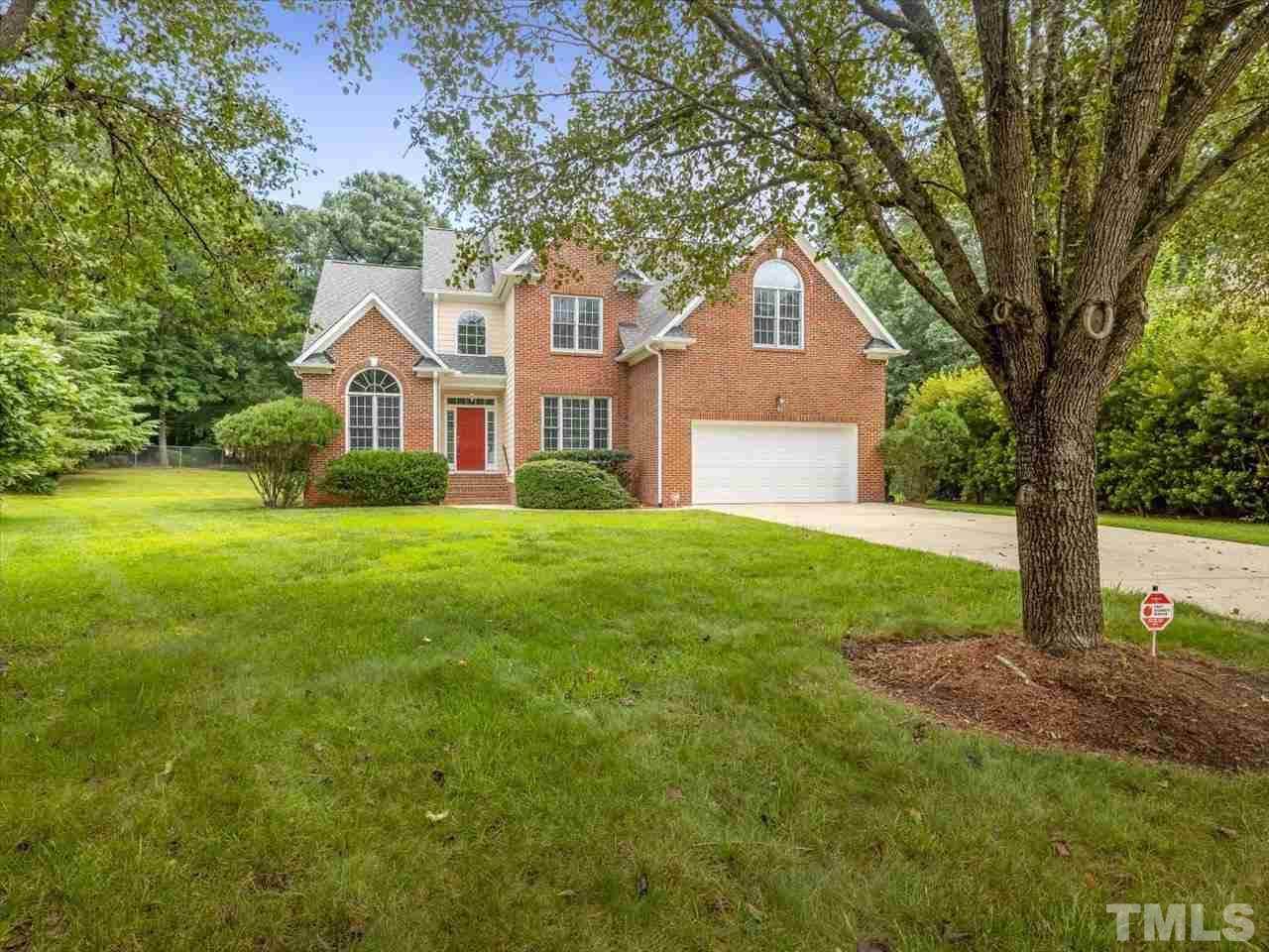 802 East Oak Drive - Photo 1