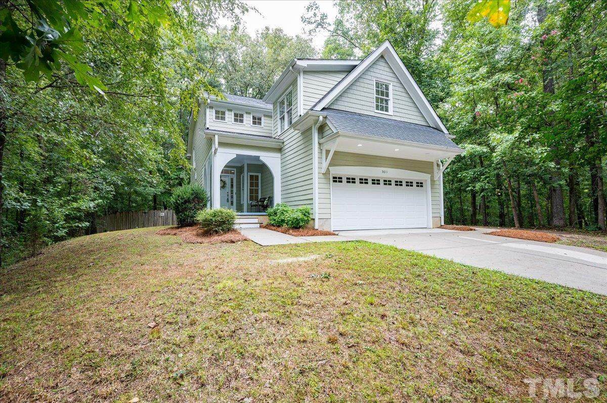 3611 Pineview Circle - Photo 1