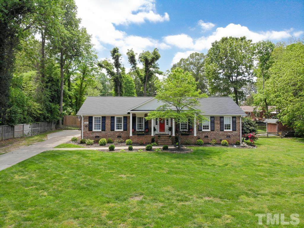 8 Hastings Circle - Photo 1