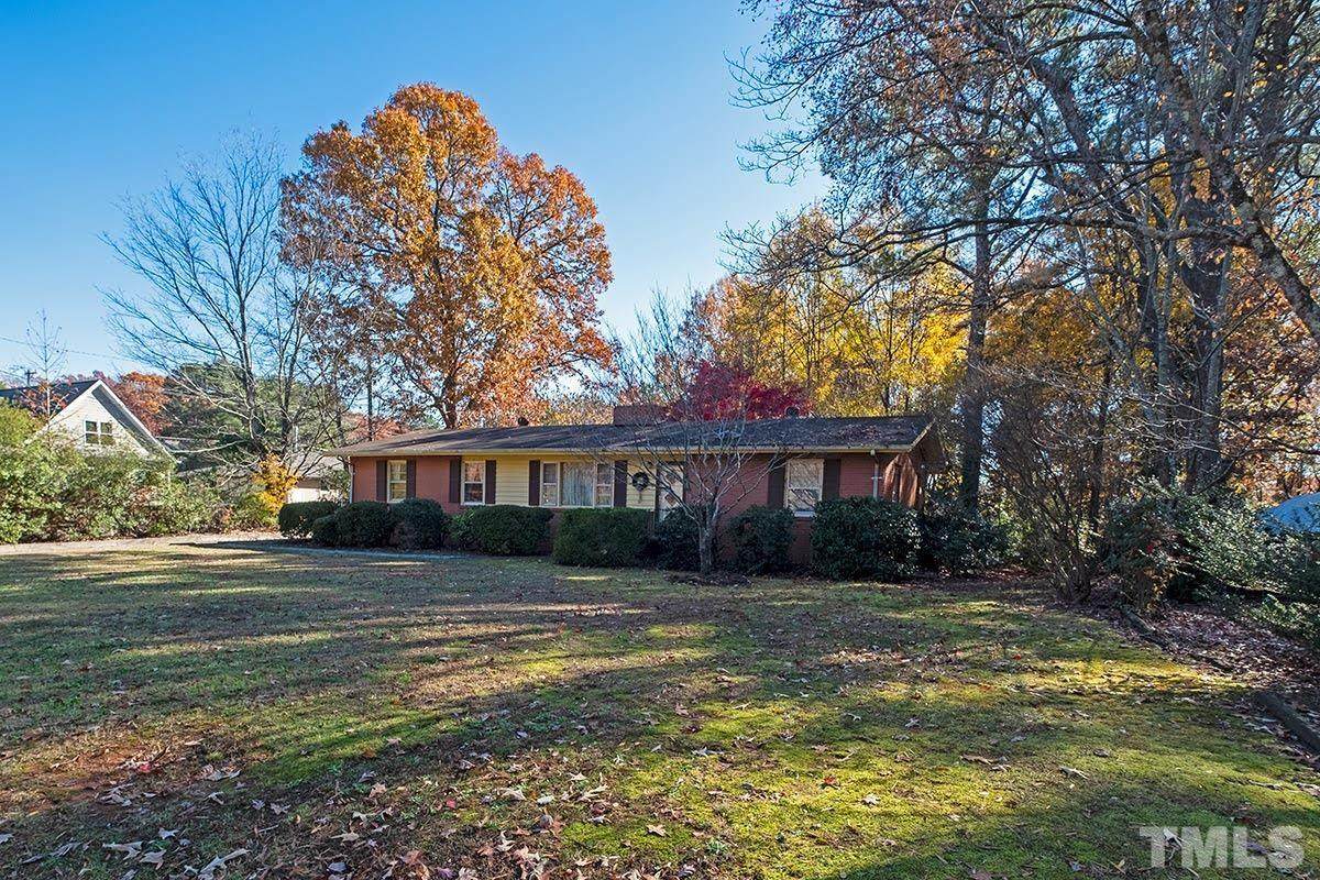 904 Lake Forest Drive - Photo 1