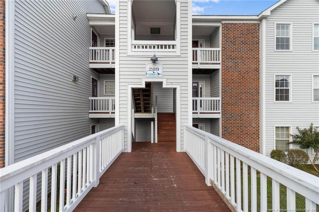 209 Waterdown Drive - Photo 1