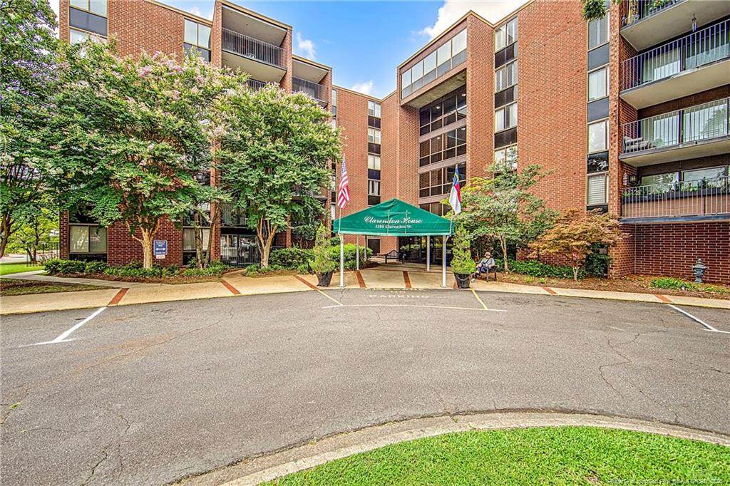 1100 Clarendon Street - Photo 1