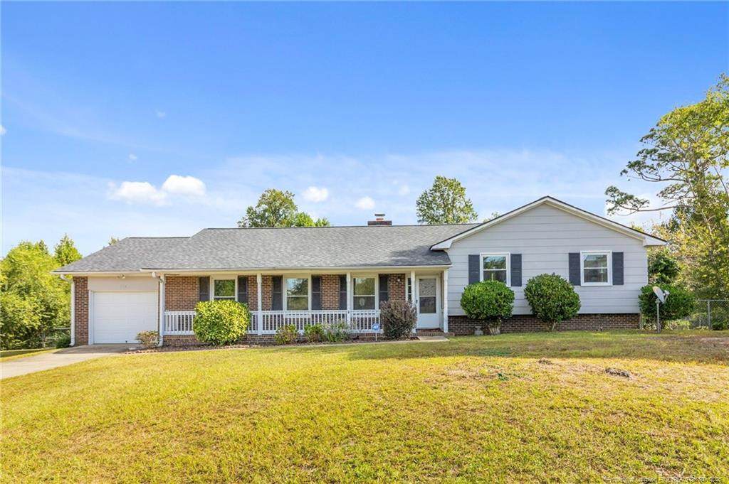 514 Roundtree Drive - Photo 1