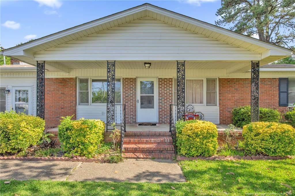 4316 Wellington Drive - Photo 1