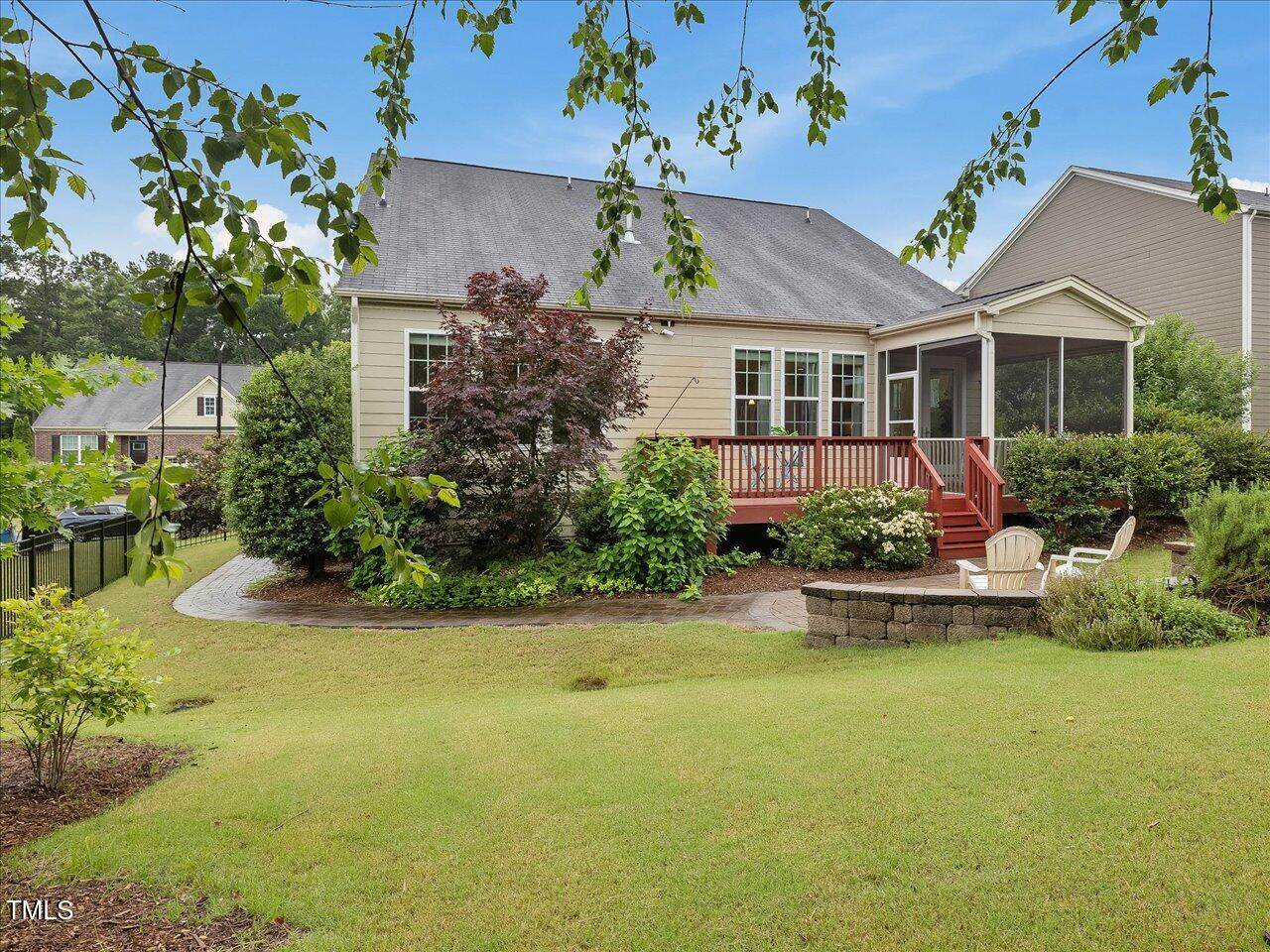 136 Shadow Hawk Drive - Photo 1
