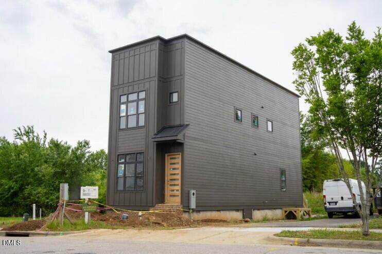 1608 Ellen Dawson Way - Photo 1