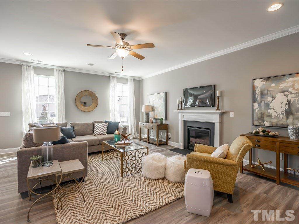 843 Royal Oak Lane - Photo 1