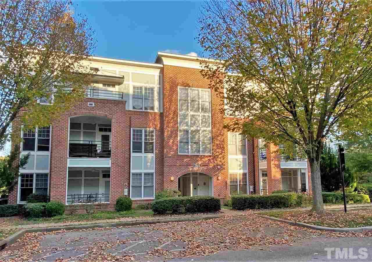 401 Finsbury Street - Photo 1