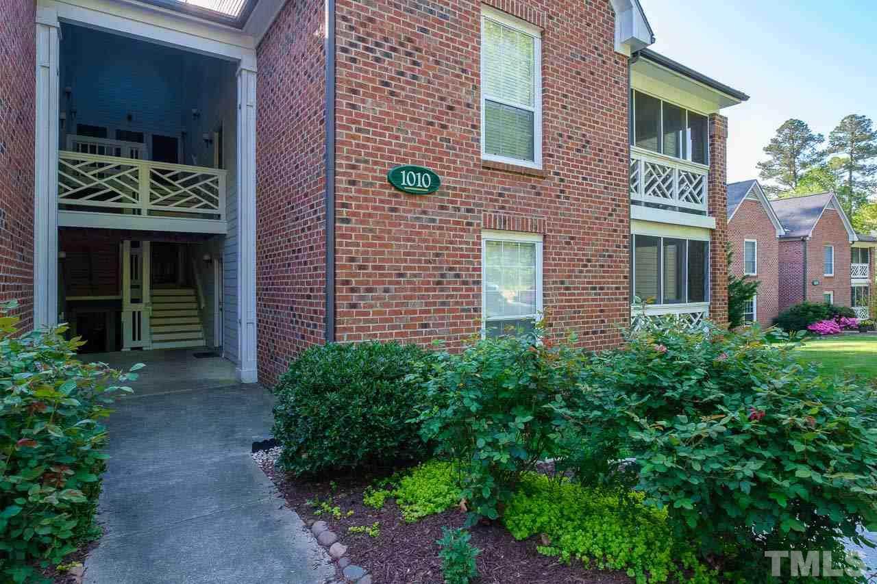 1010 Kingswood Drive - Photo 1