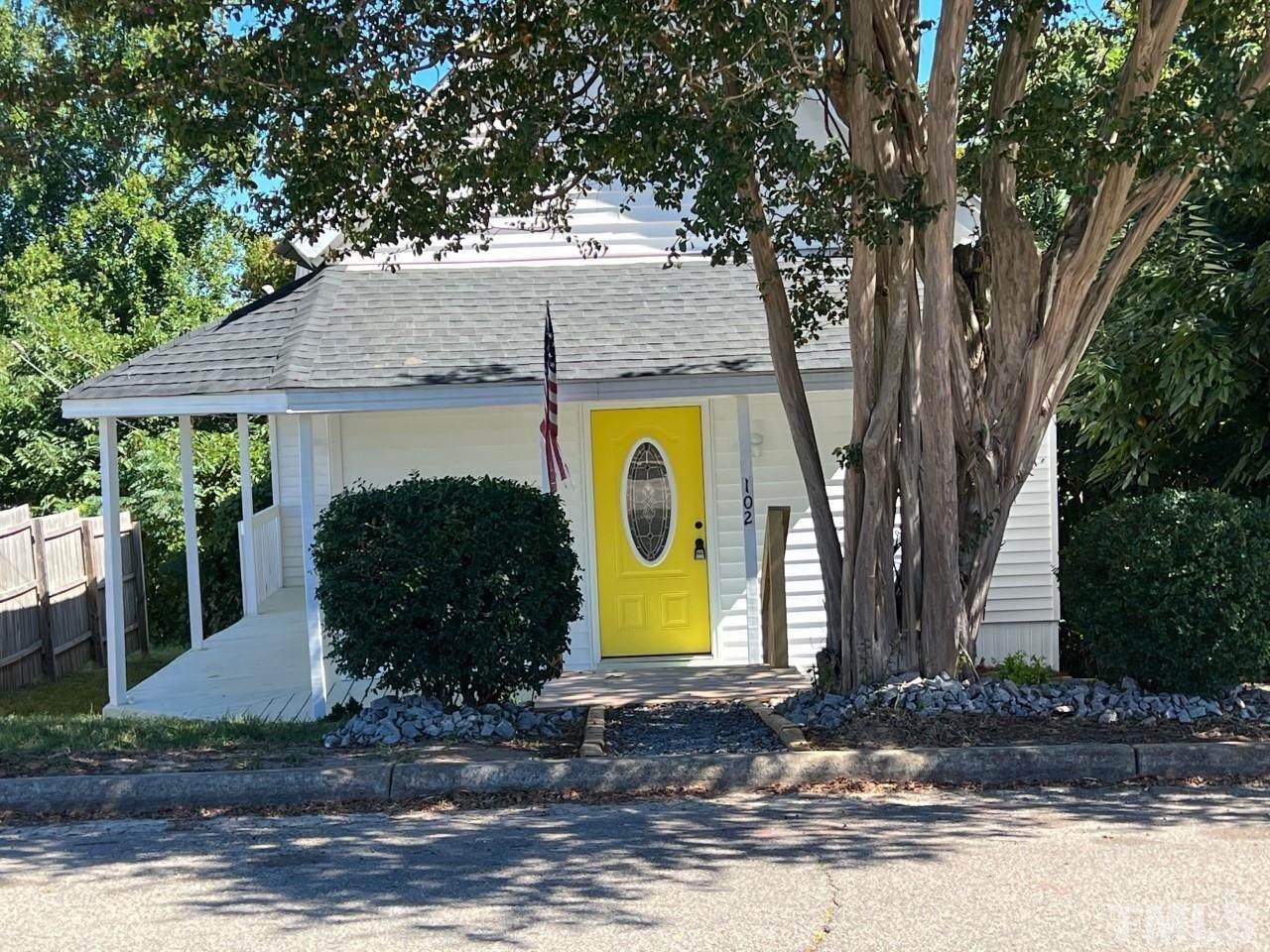 102 Barrett Street - Photo 1