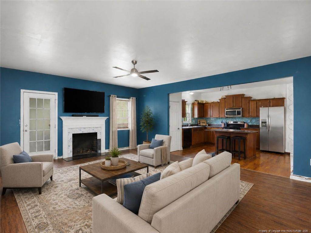 https://bt-photos.global.ssl.fastly.net/tmls/orig_boomver_3_LP759561-2.jpg
