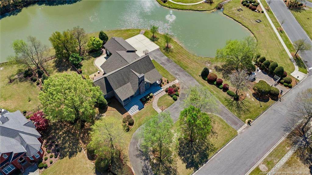 1302 Oakridge Boulevard - Photo 1