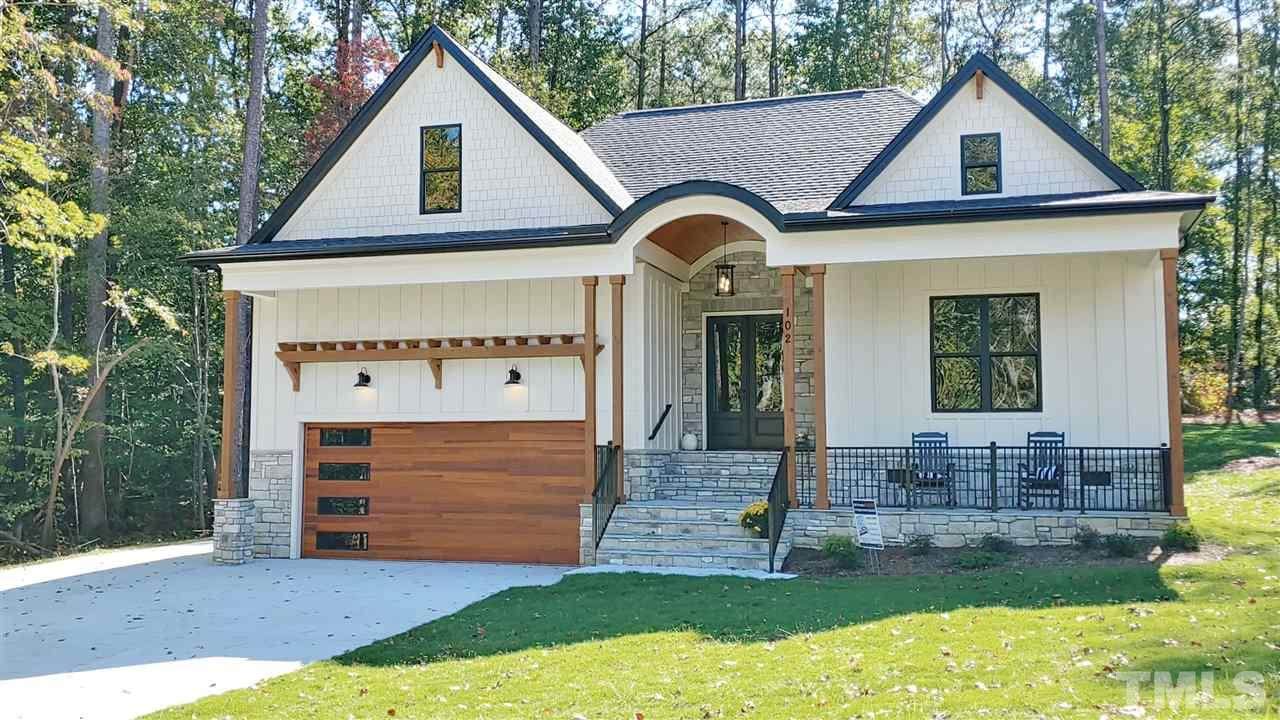 102 Blue Finch Court - Photo 1