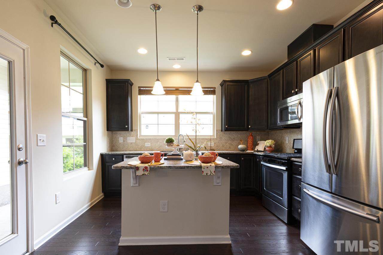 721 Davenbury Way - Photo 1