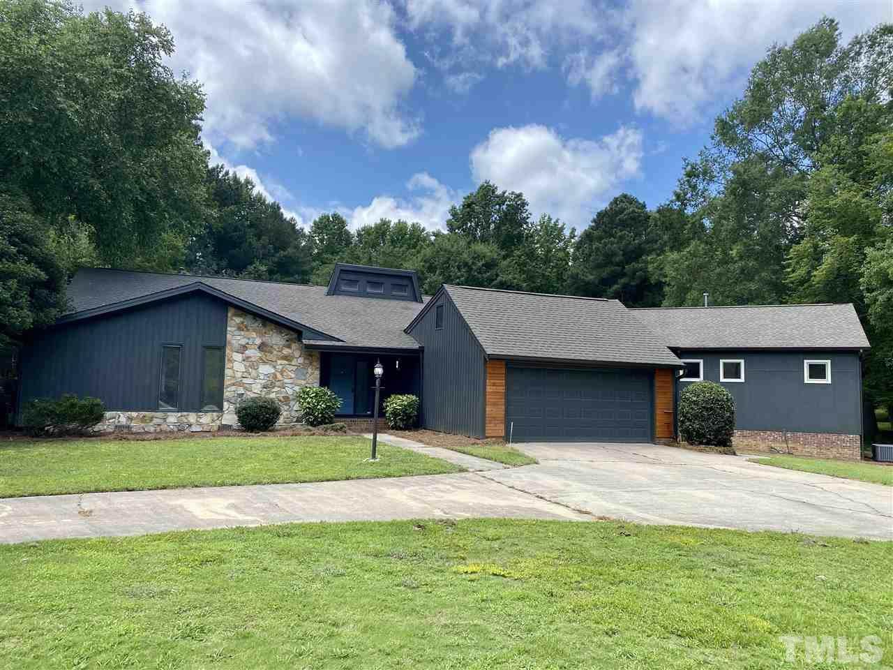 4000 Buckingham Way - Photo 1