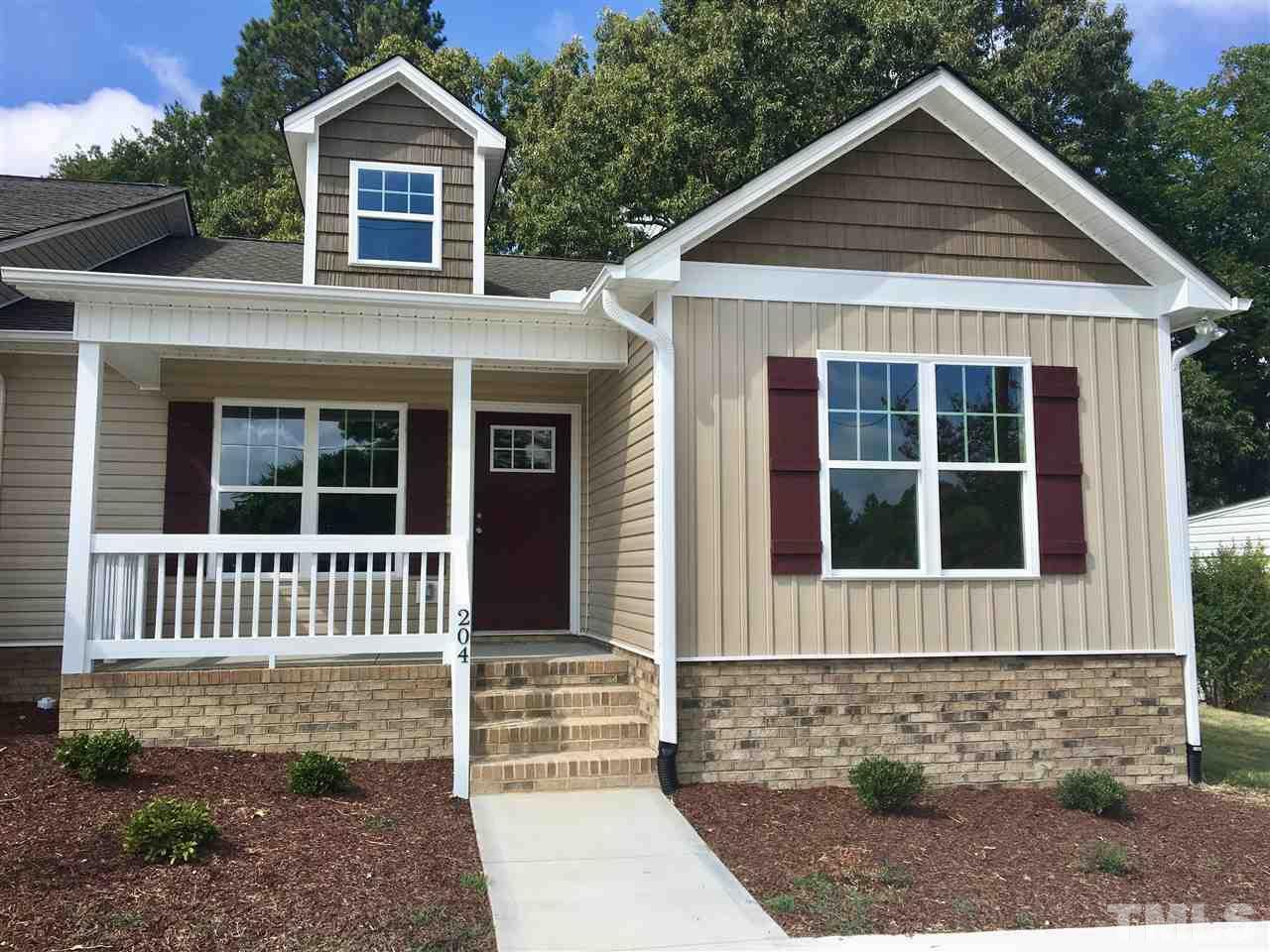 204 Holmes Street - Photo 1