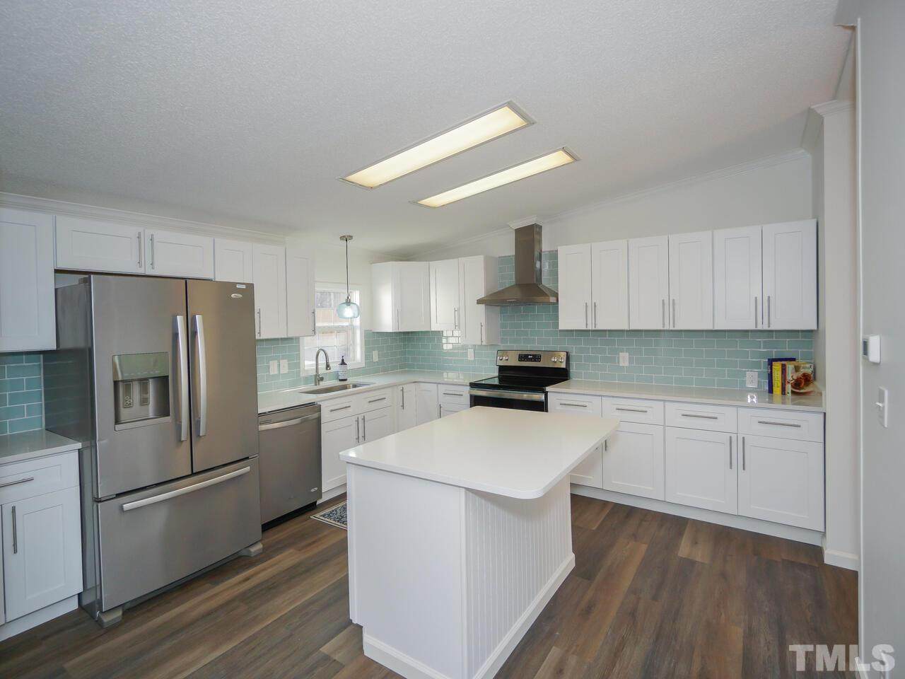 82 Seminole Point - Photo 1