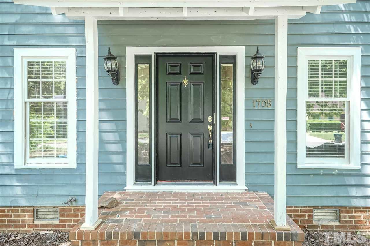 1705 Glasgow Street - Photo 1