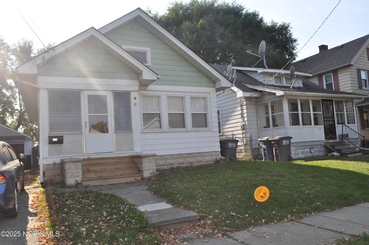 128 Carbon Street - Photo 1