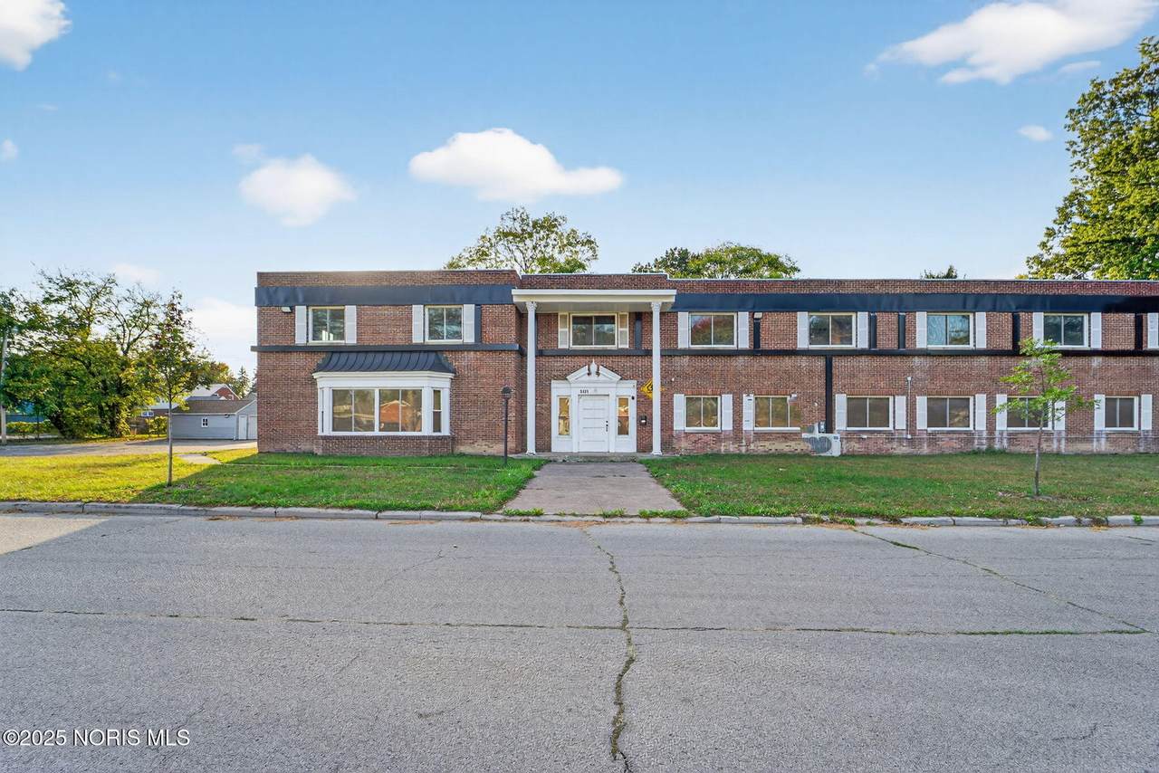 3151 Chollett Drive - Photo 1