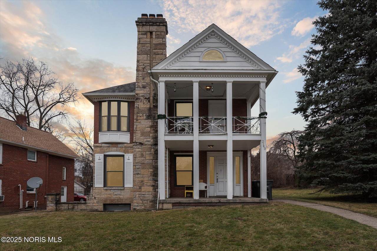 2140 Wyndhurst Road - Photo 1