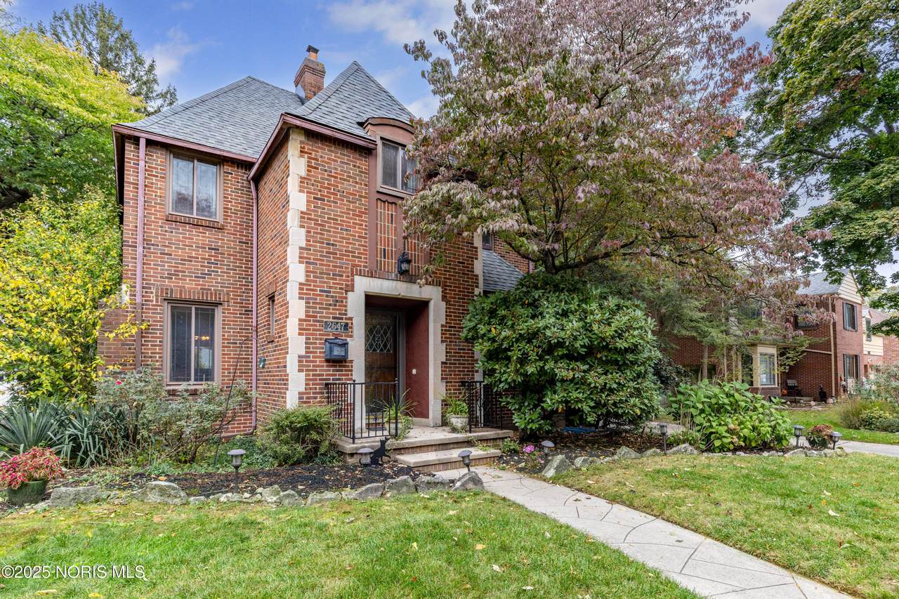 2647 Pemberton Drive - Photo 1