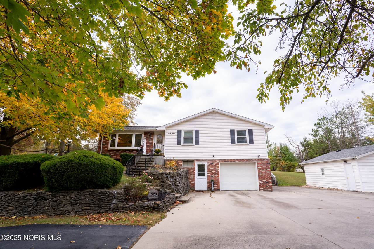 1820 Ayersville Avenue - Photo 1