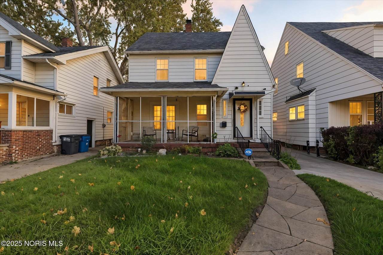 1942 Wellesley Drive - Photo 1