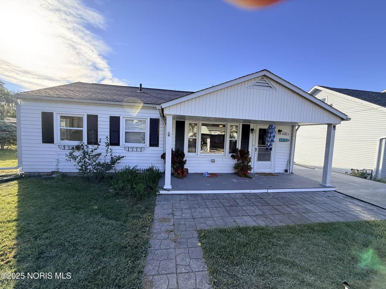 271 Willowdale Drive - Photo 1