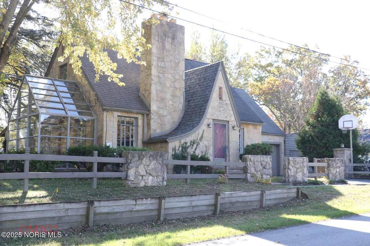 4557 Sadalia Road - Photo 1