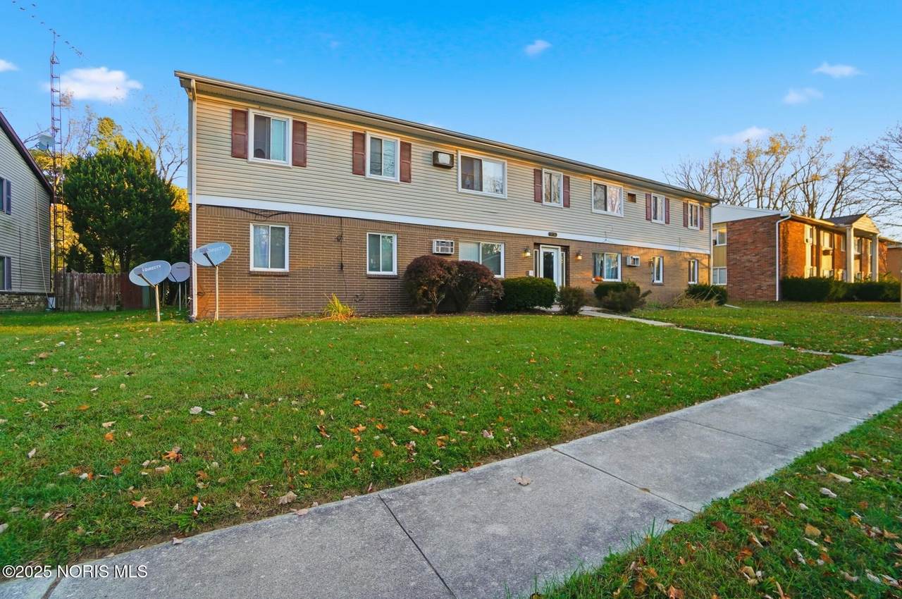 1550 Brooke Park Drive - Photo 1