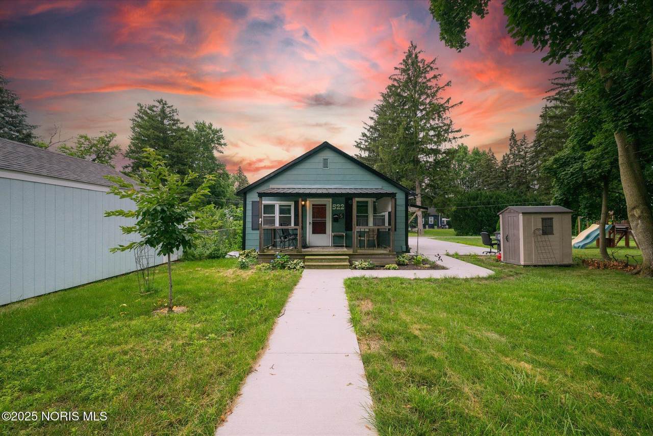 522 7th Street - Photo 1