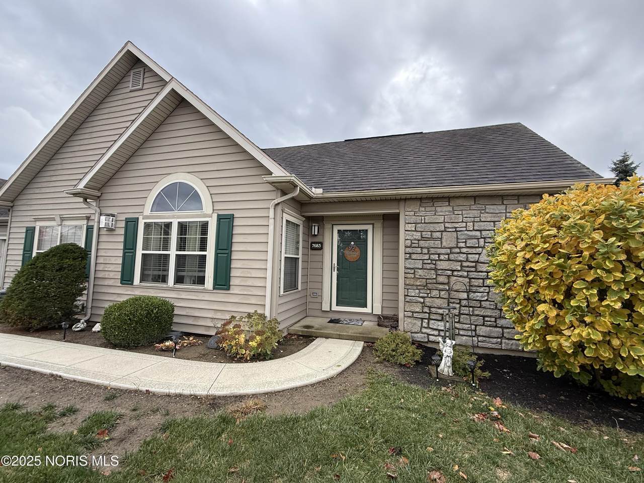 7683 Brookstone Drive - Photo 1