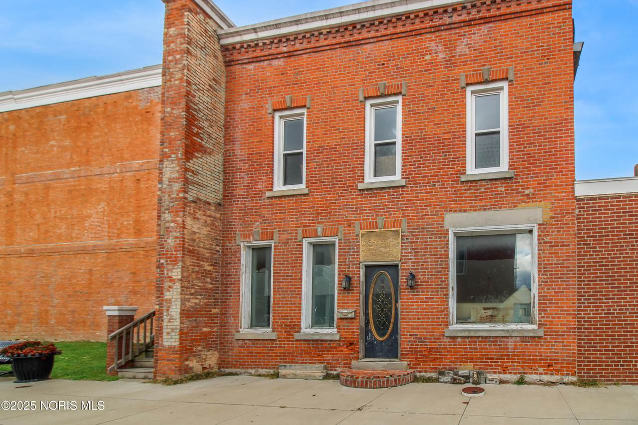 109 2nd Street - Photo 1