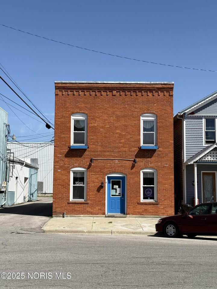 116 Walker Street - Photo 1