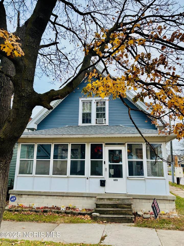 655 Raymer Boulevard - Photo 1