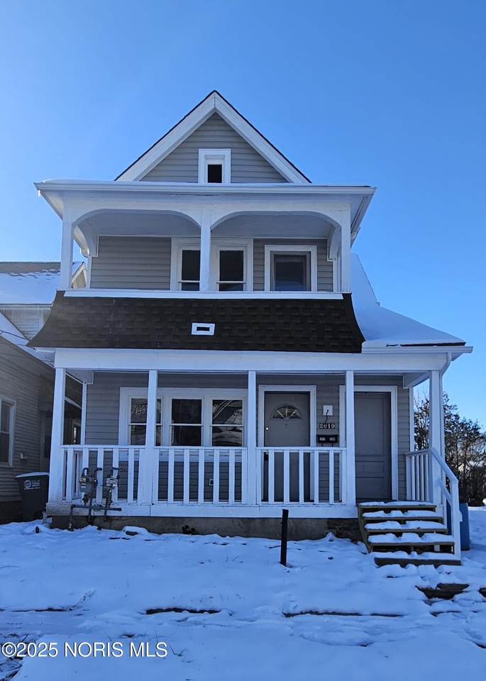 2619 Locust Street - Photo 1