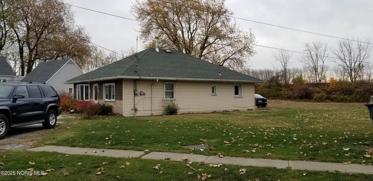 526 Dearden Place - Photo 1