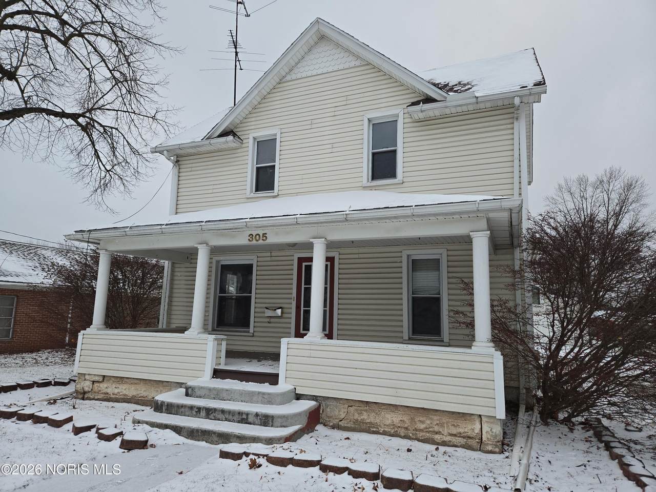 305 Mckinley Street - Photo 1