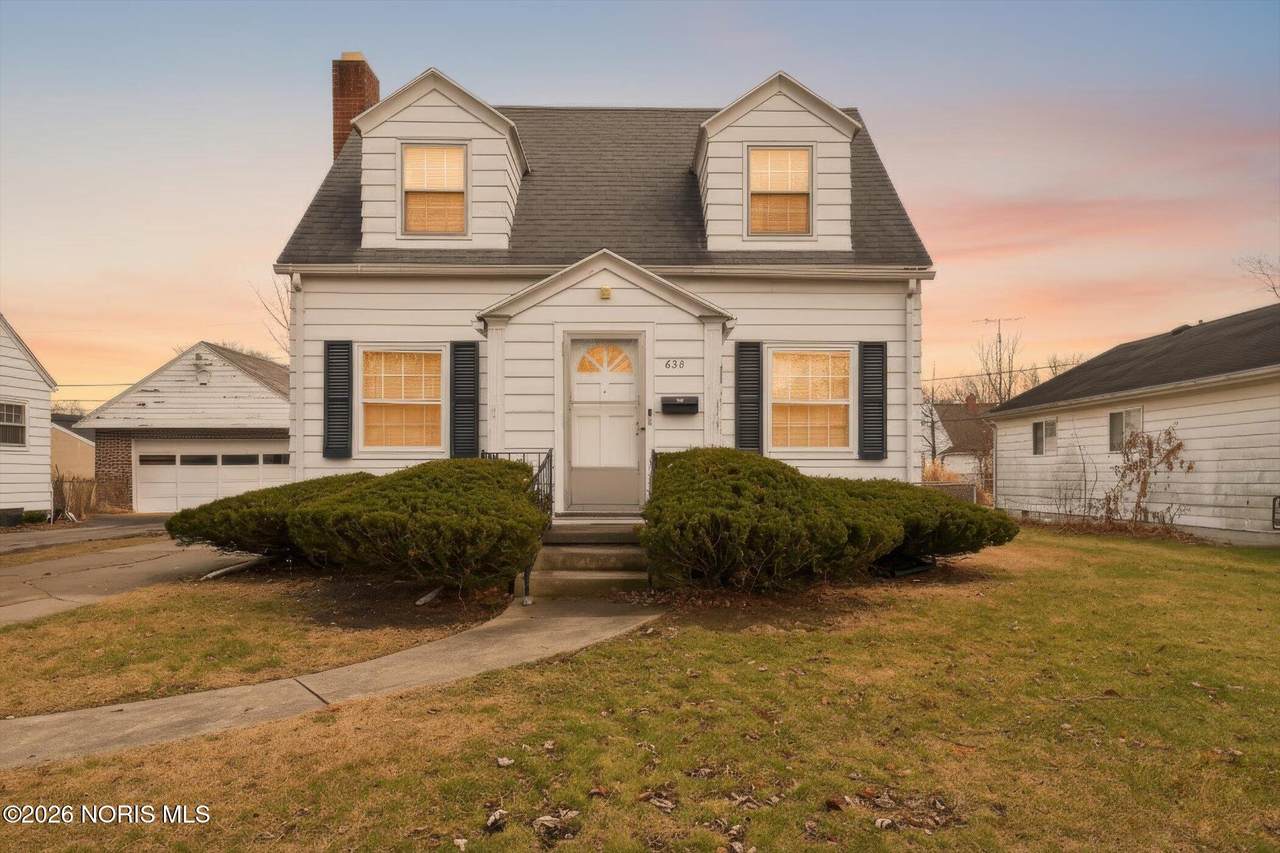 630 Carver Boulevard - Photo 1