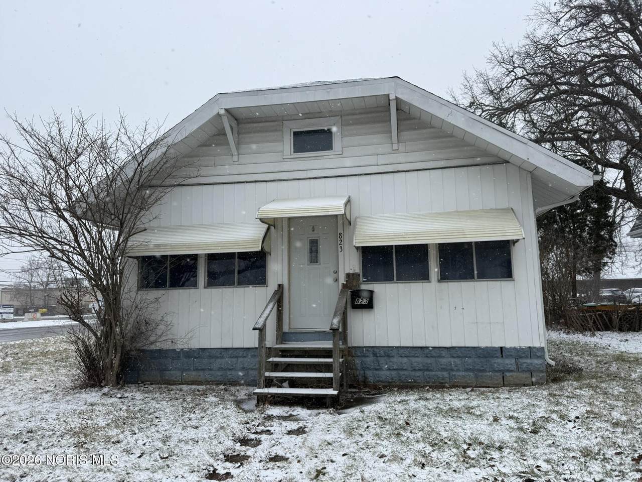 823 Nicholas Street - Photo 1
