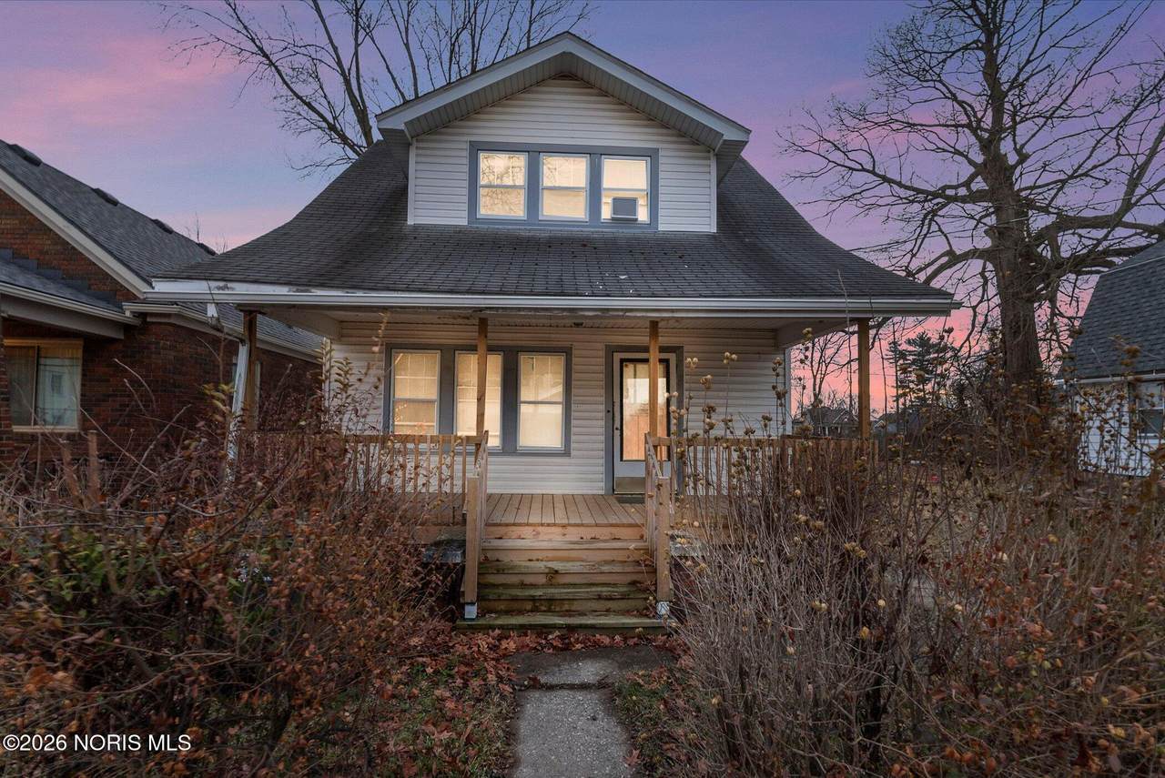 1805 Oakwood Avenue - Photo 1