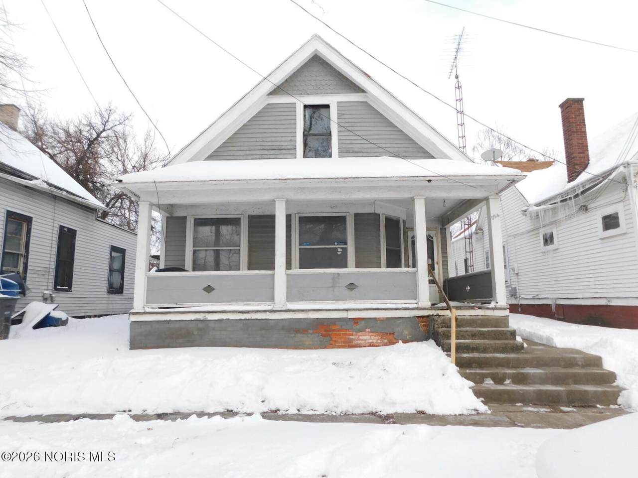 924 Blum Street - Photo 1