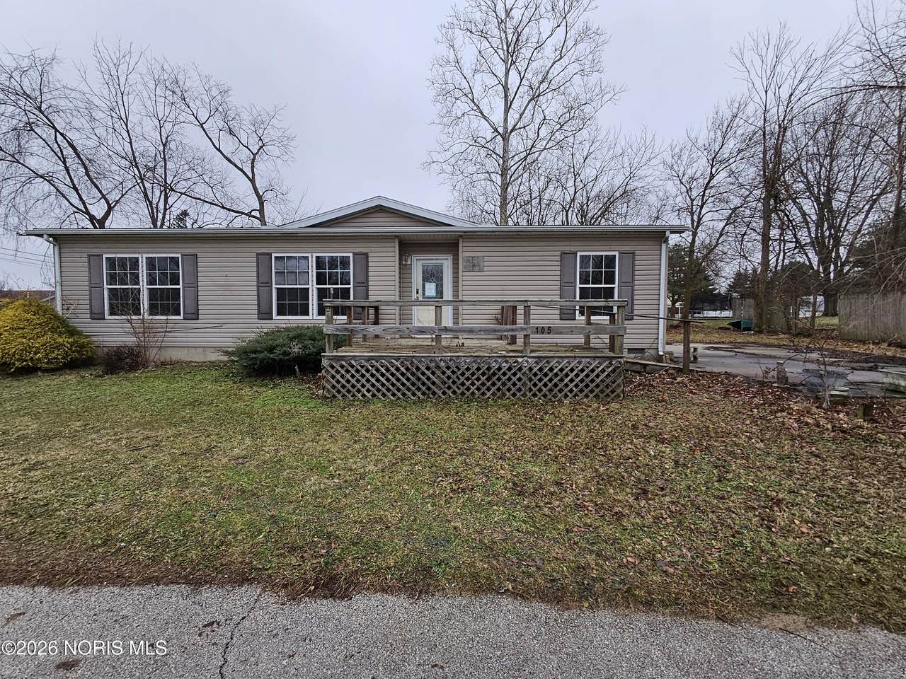 105 Old Lincoln Highway - Photo 1