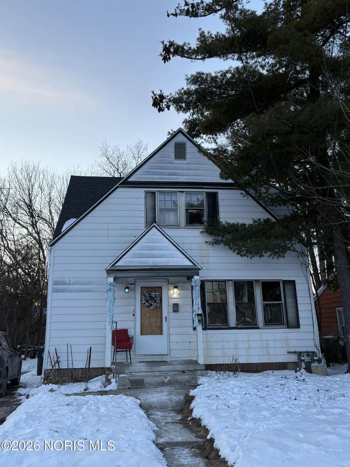 1917 Clinton Street - Photo 1