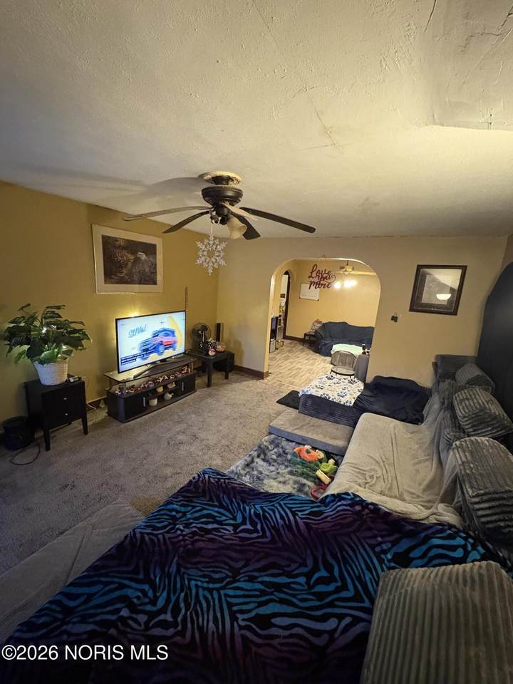 https://bt-photos.global.ssl.fastly.net/toledo/1280_boomver_1_10003935-2.jpg