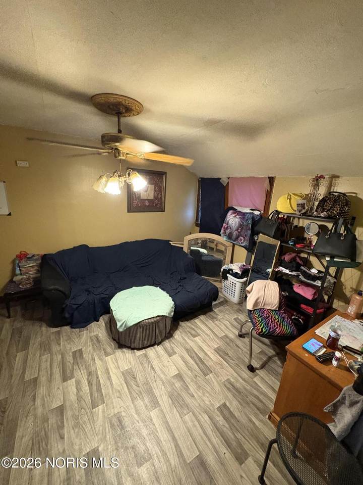 https://bt-photos.global.ssl.fastly.net/toledo/1280_boomver_1_10003935-2.jpg