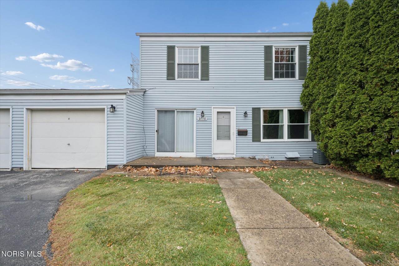 3716 Lakepointe Drive - Photo 1